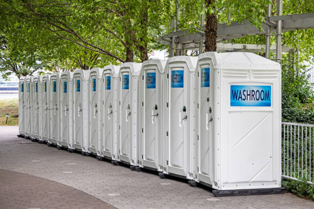 Portable Toilet Options We Offer in Follansbee, WV